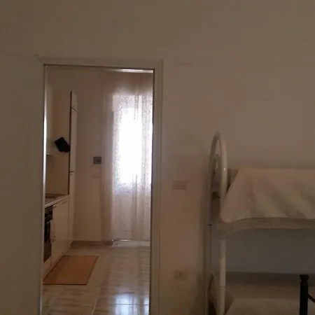 Nyaraló Pazze's House